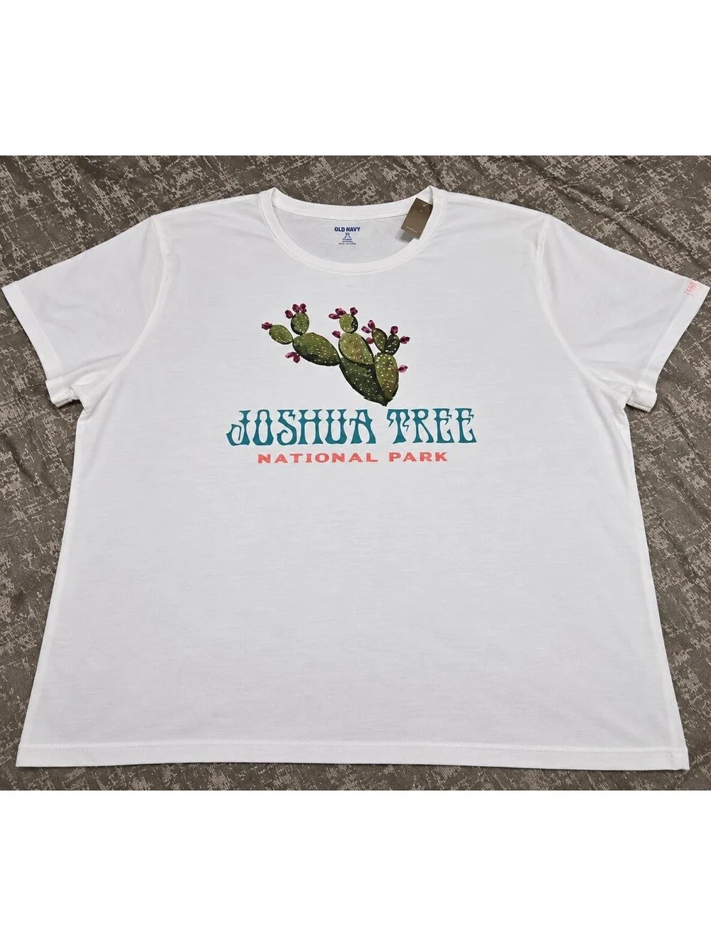 Old Navy Joshua Tree National Park Graphic T-Shirt, 2XL, White, Brand New w Tags